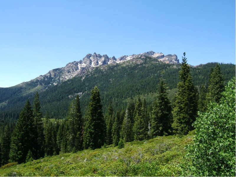 2-Buttes-Sardine_Lake_01.JPG