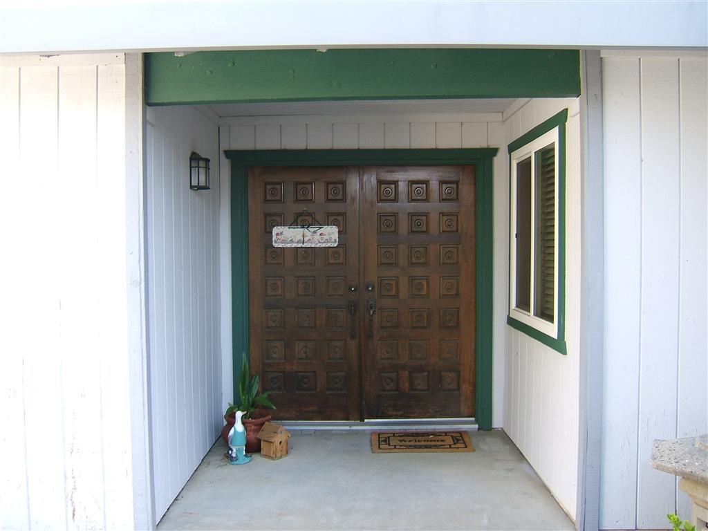 Front_Door-01.jpg