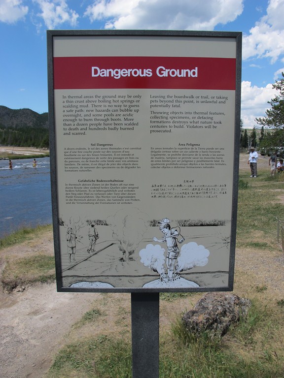 Yellowstone018.jpg