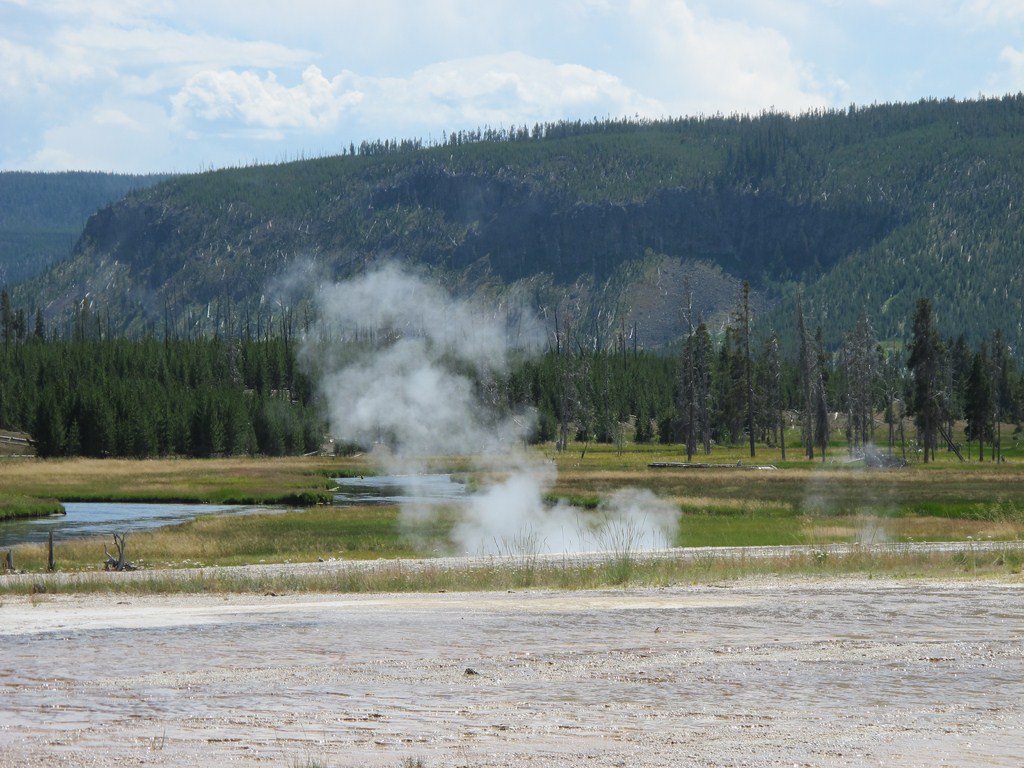 Yellowstone023.jpg