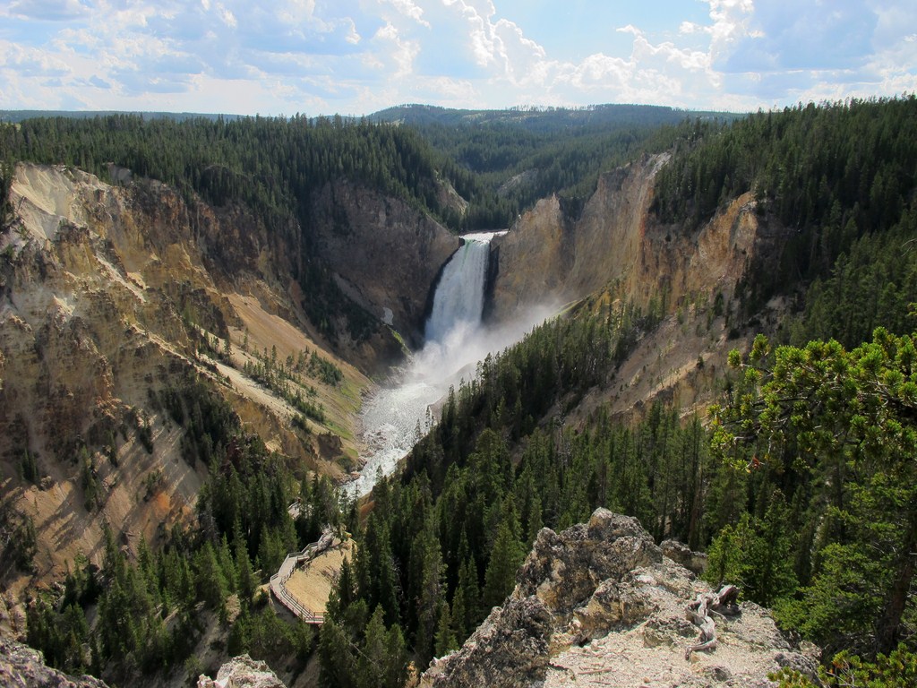 Yellowstone058.jpg -                                