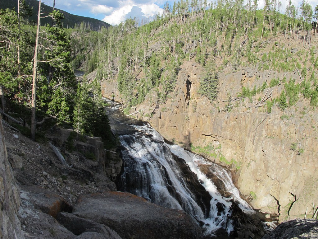 Yellowstone073.jpg